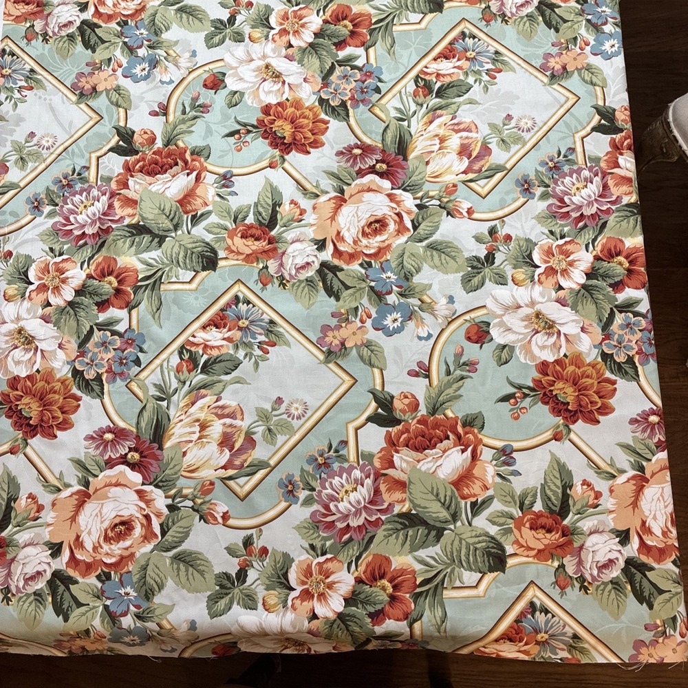 A‎ Jay Yang Design Fabric 5 YD Large Floral  Home Decor Cotton Cottage Core VTG